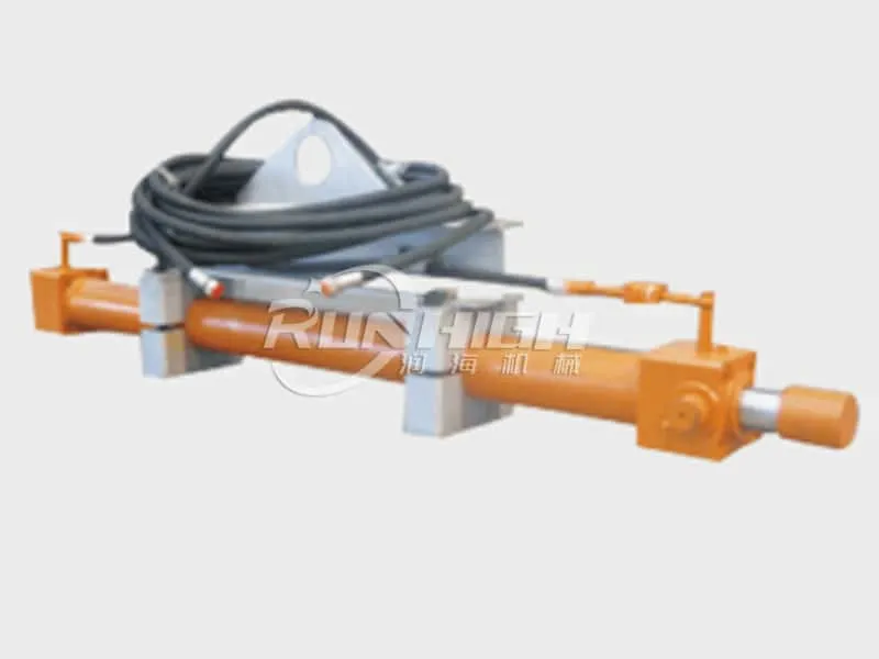  Lining Launch Mechanism